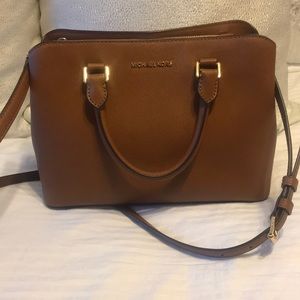Brown leather Michael kors purse/crossbody